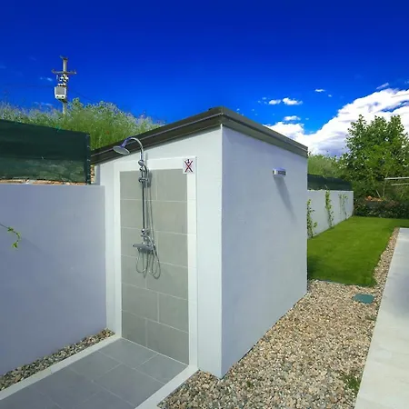 Gloria * Nova Vas (Brtonigla)